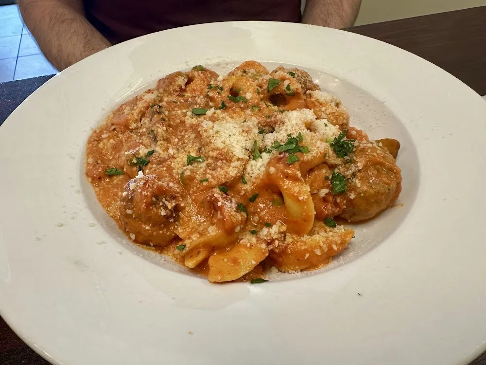 Cheese Tortellini with Meatballs